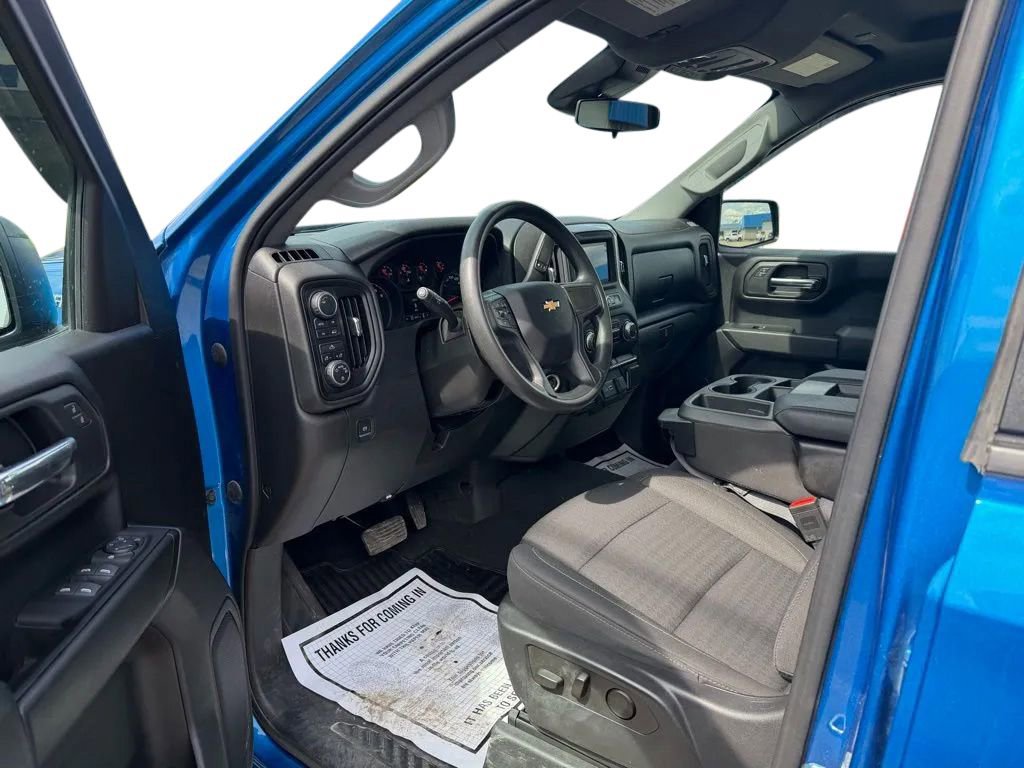 Used 2023 Chevrolet Silverado 1500 Custom AWD/4WD image 11
