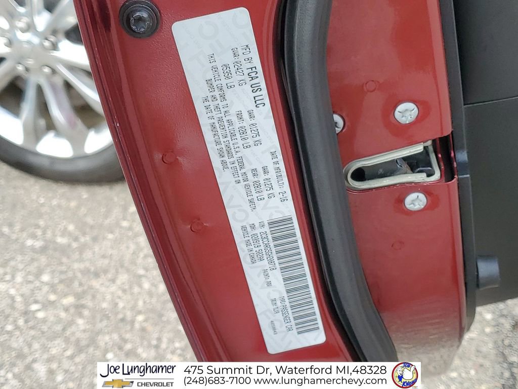 Used 2016 Chrysler 300 Limited image 33