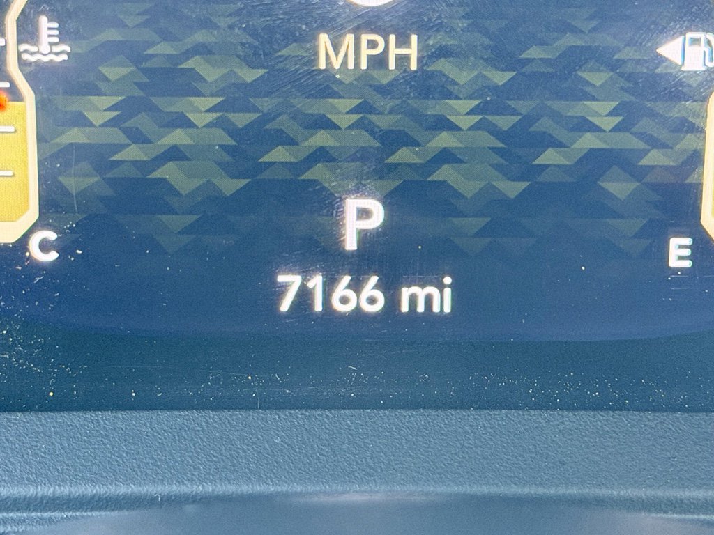 Used 2024 Jeep Wrangler Unlimited Rubicon 392 image 27