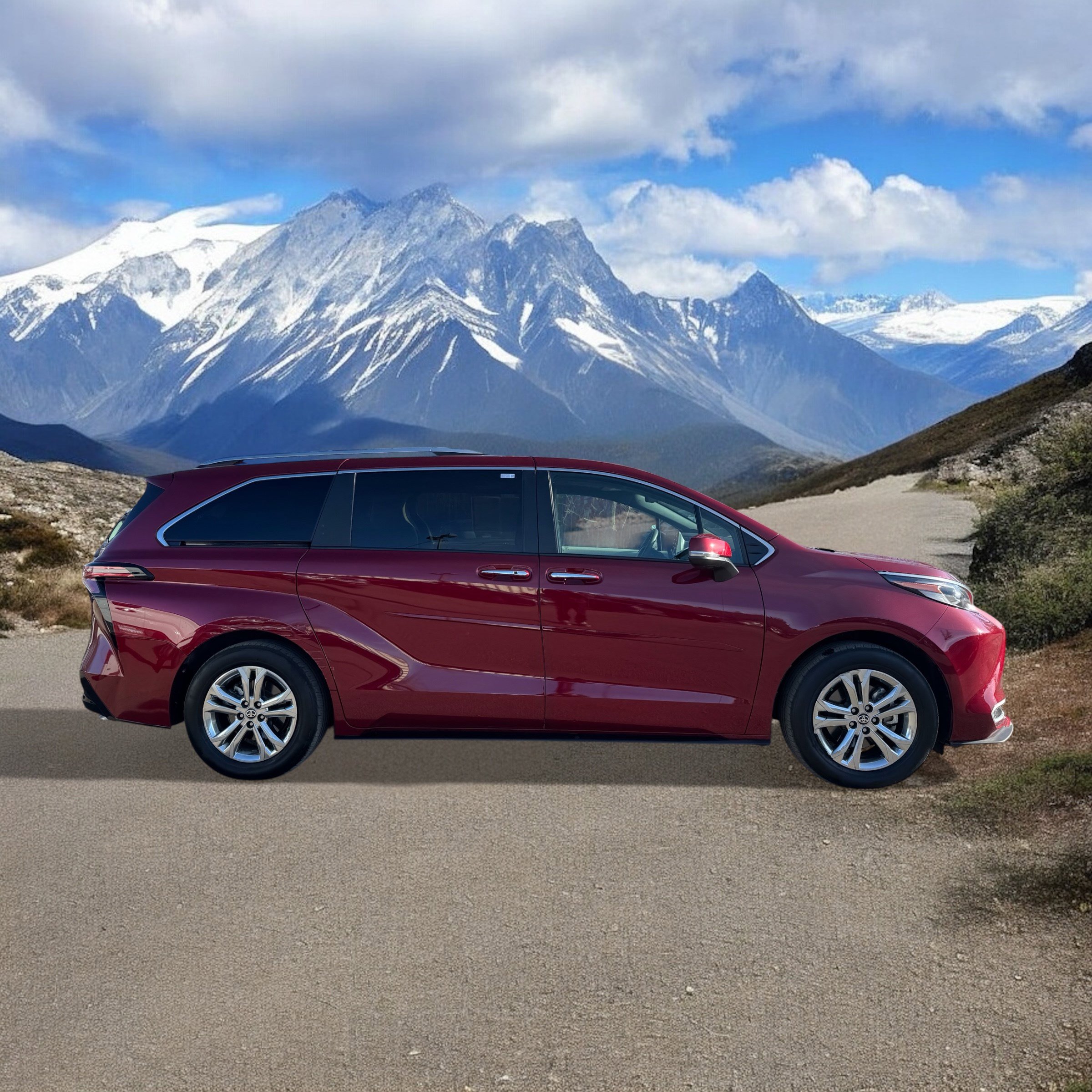 Used 2023 Toyota Sienna Platinum image 6