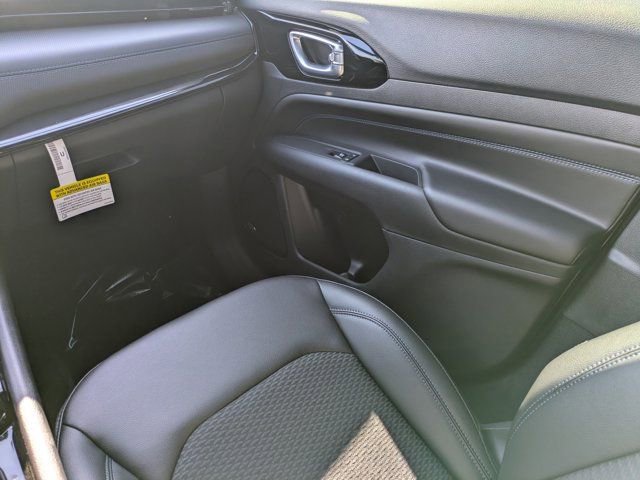 New 2026 Jeep Compass Latitude w/ Sun and Sound Group image 15