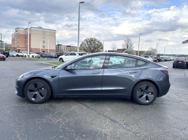 Used 2023 Tesla Model 3 Standard Range image 5