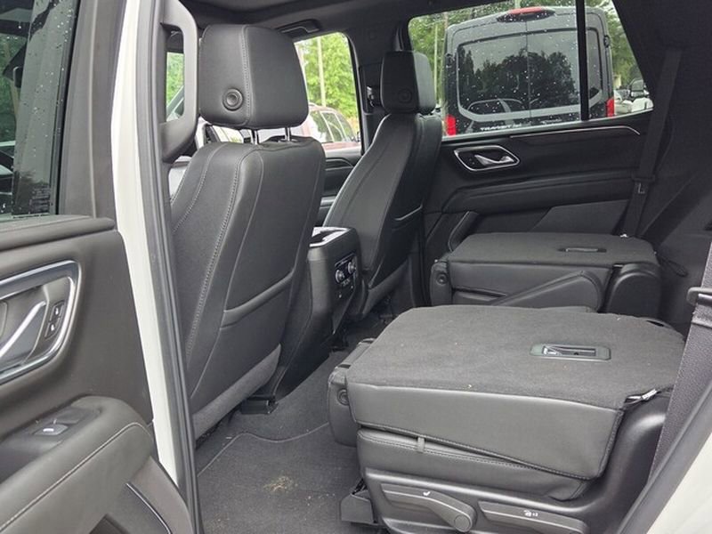 Used 2024 Chevrolet Tahoe Z71 AWD/4WD image 8