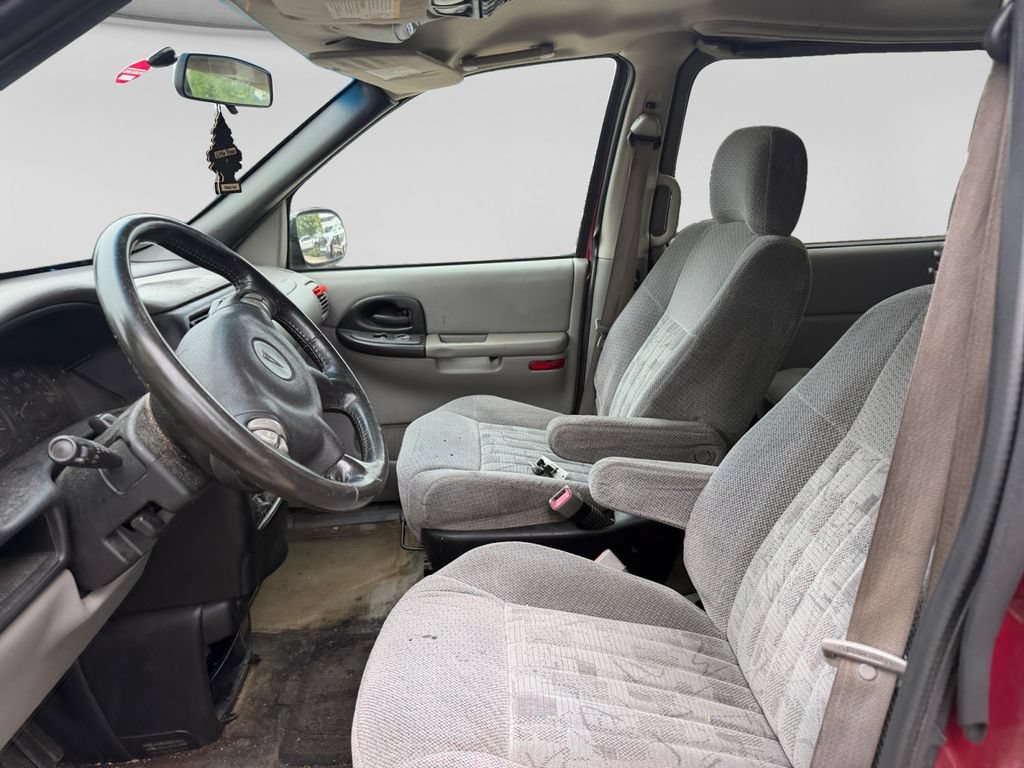 Used 2004 Pontiac Montana Extended w/ Convenience Package #2 FWD image 22