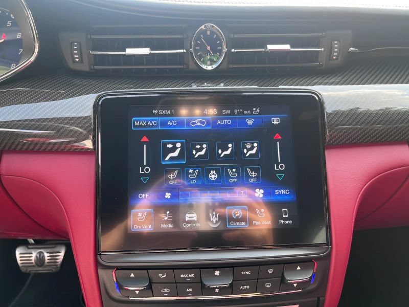 Used 2018 Maserati Quattroporte S GranSport Q4 AWD/4WD image 23