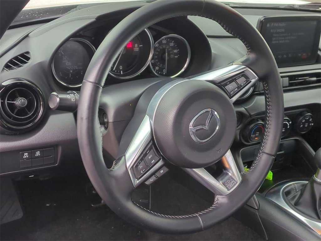 Used 2020 MAZDA MX-5 Miata Sport image 14
