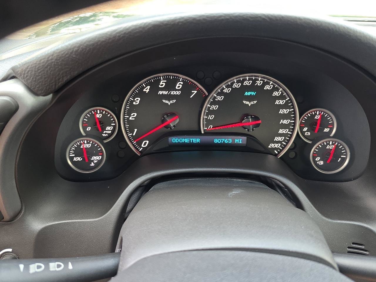 Used 2006 Chevrolet Corvette Coupe w/ Preferred Equipment Group RWD image 23