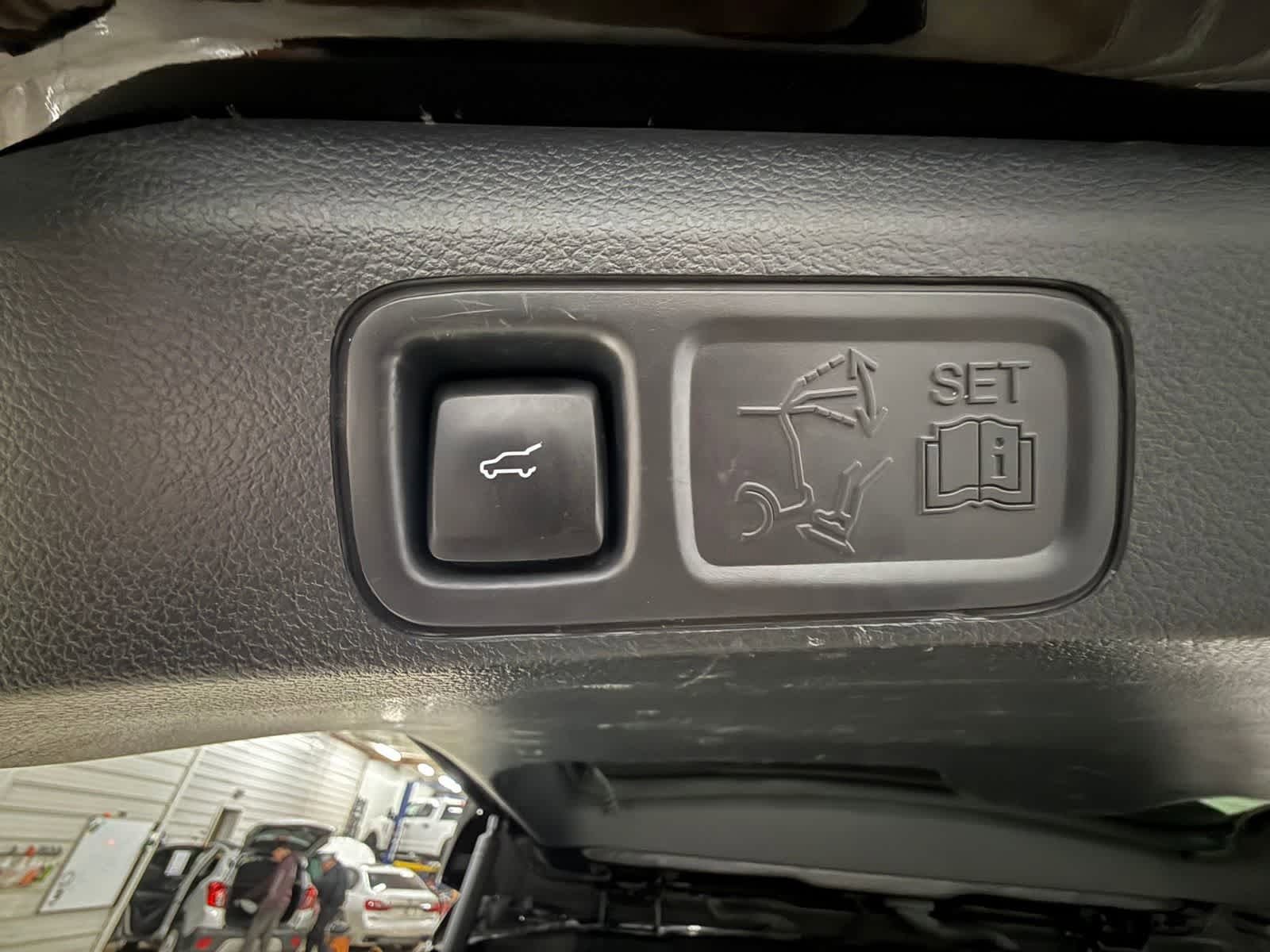 Used 2022 Ford Expedition Max Limited AWD/4WD image 29