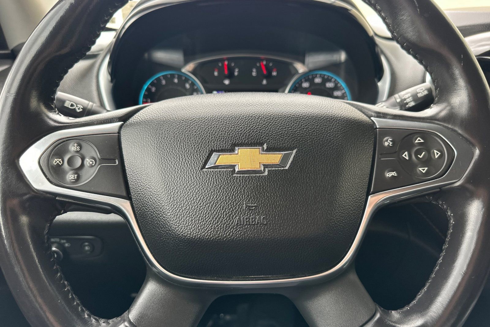 Used 2018 Chevrolet Traverse LT FWD image 31