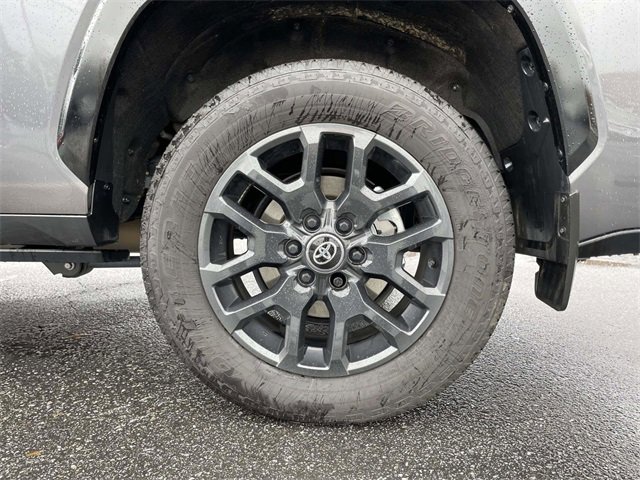 Used 2025 Toyota Sequoia Platinum image 9