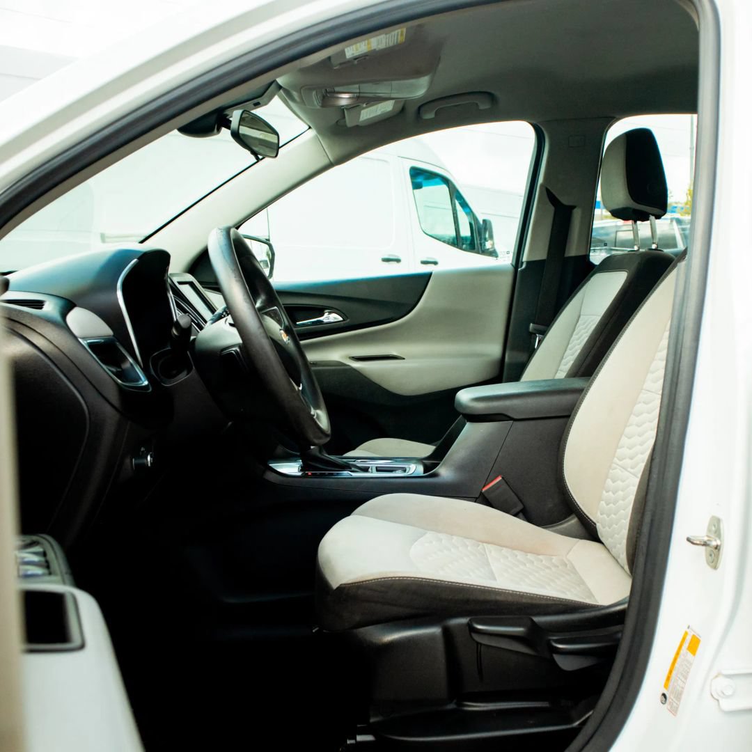 Used 2020 Chevrolet Equinox LS FWD image 33