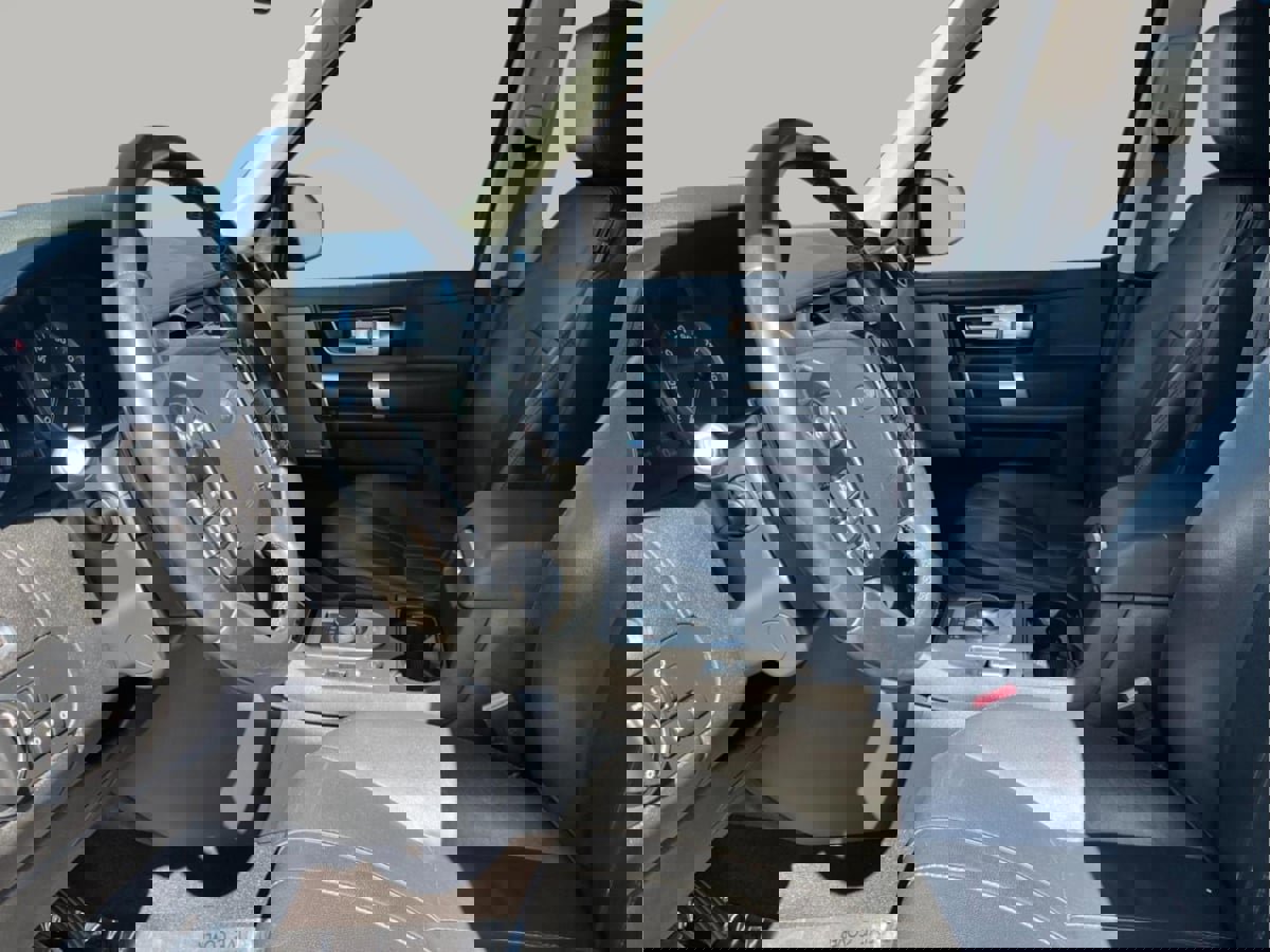 Used 2016 Land Rover LR4 HSE Silver Edition image 23