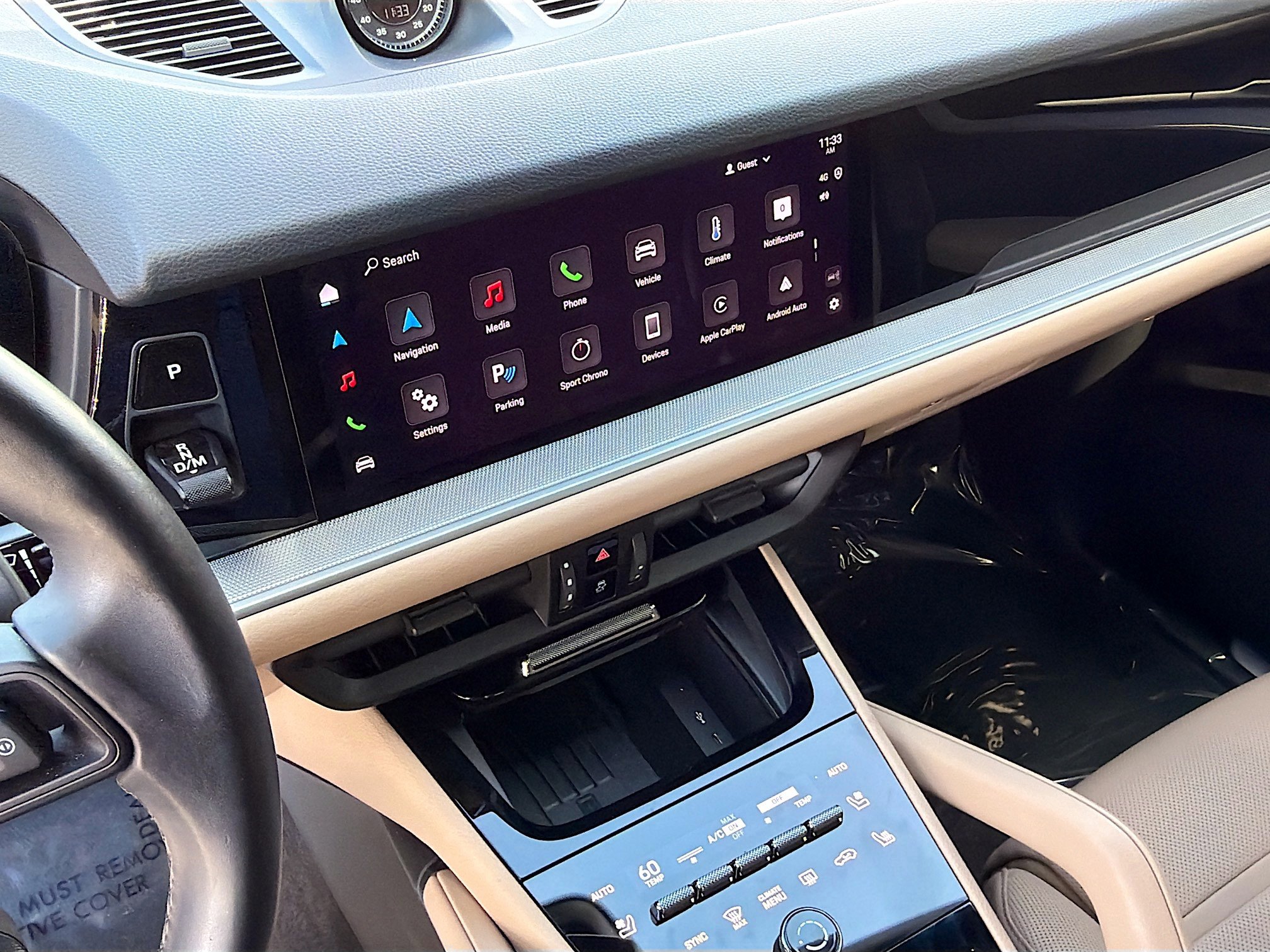 Used 2025 Porsche Cayenne Coupe image 28