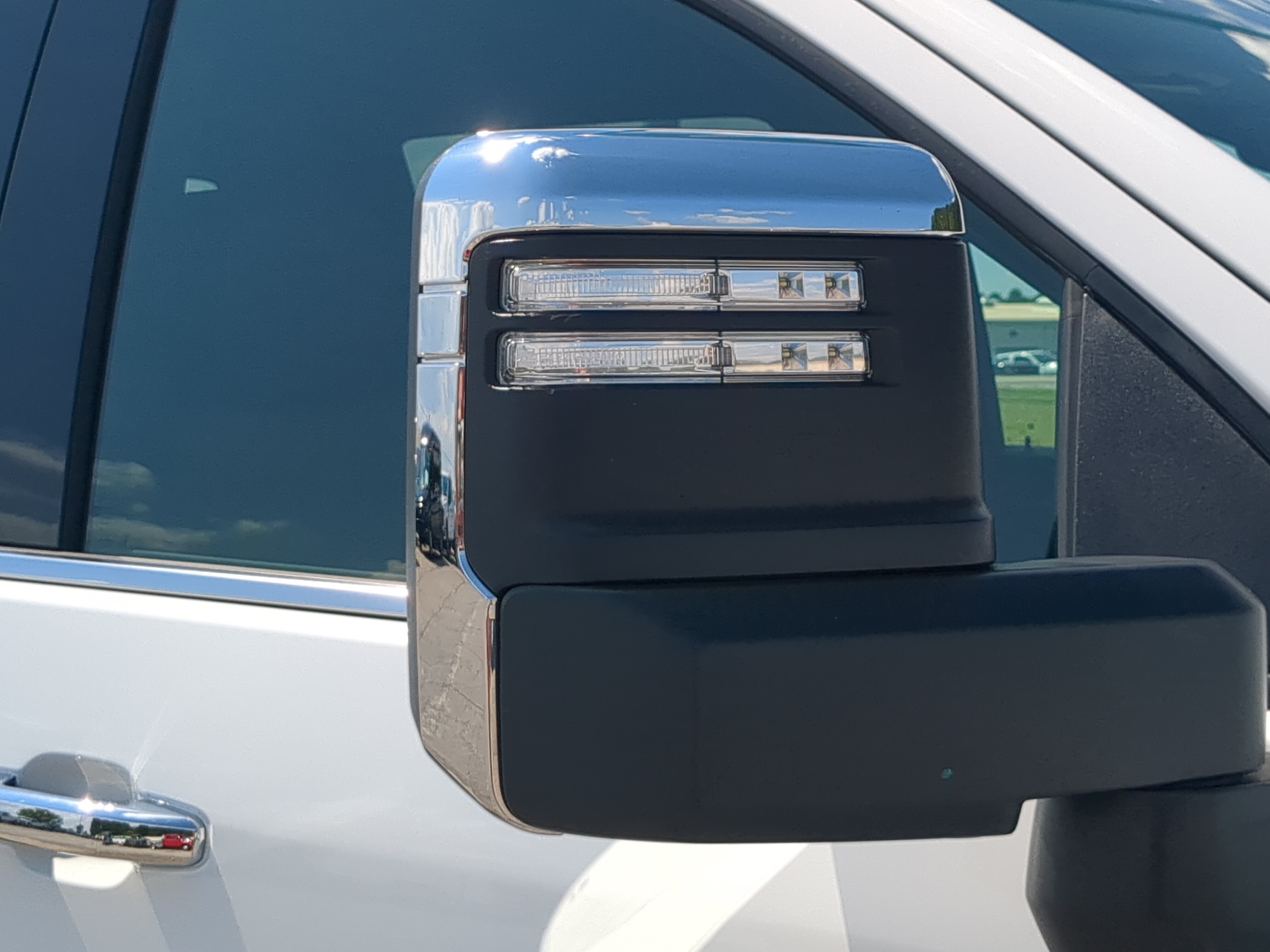 Used 2026 Chevrolet Silverado 3500 High Country w/ High Country Premium Package AWD/4WD image 10