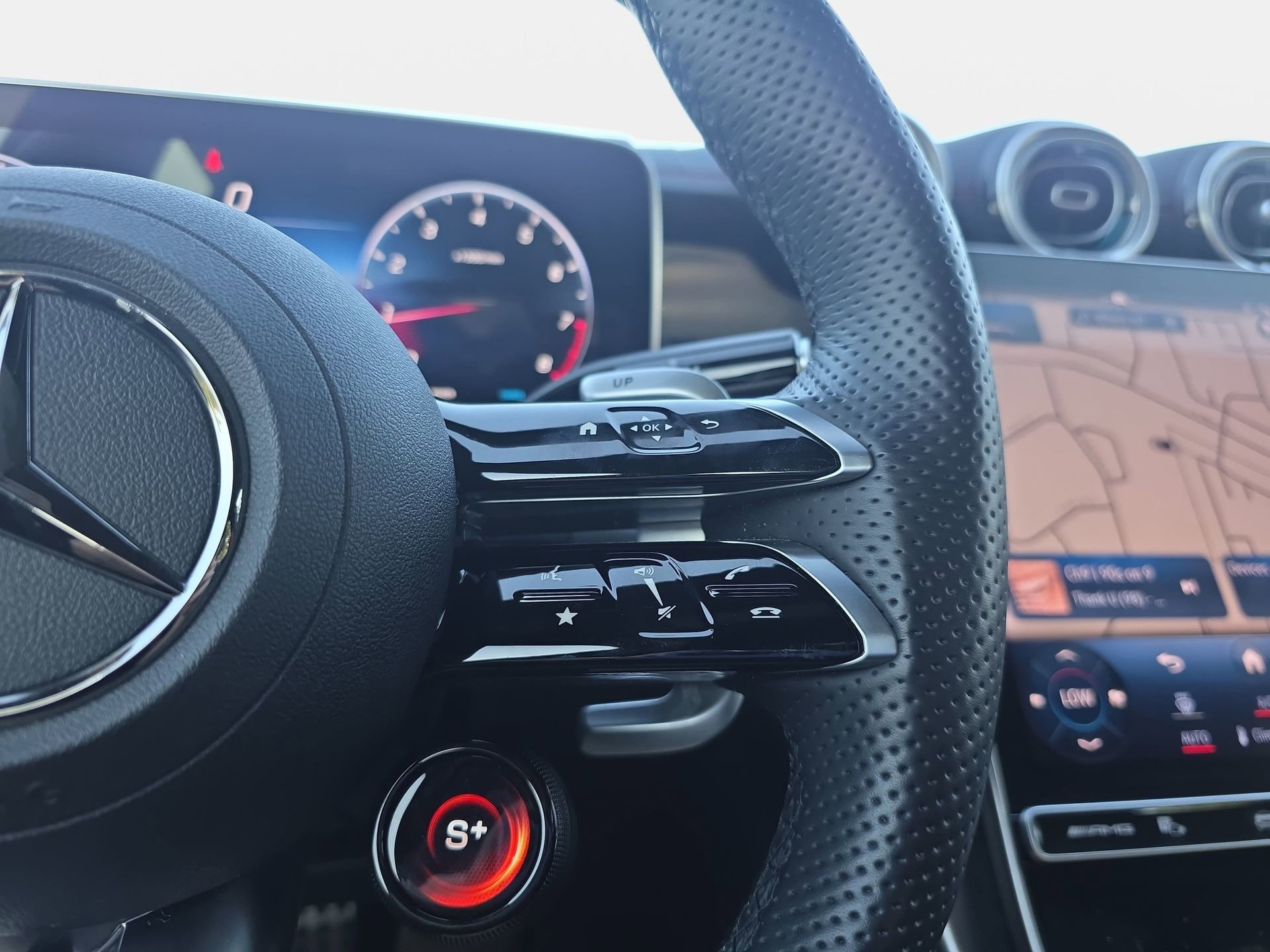 Certified 2024 Mercedes-Benz GLC 43 AMG 4MATIC image 18