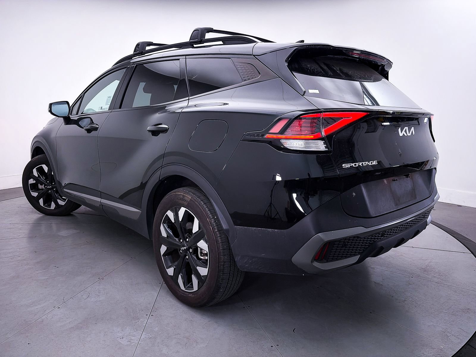 Used 2024 Kia Sportage X-Line AWD/4WD image 2