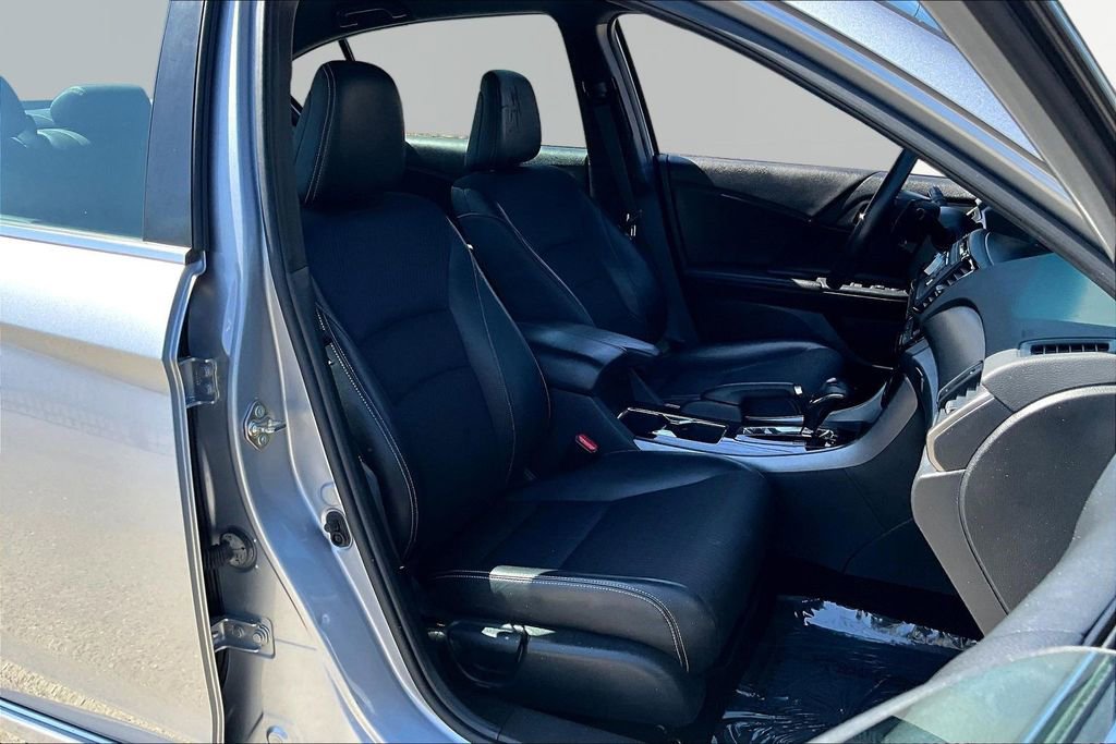 Used 2016 Honda Accord Sport image 28