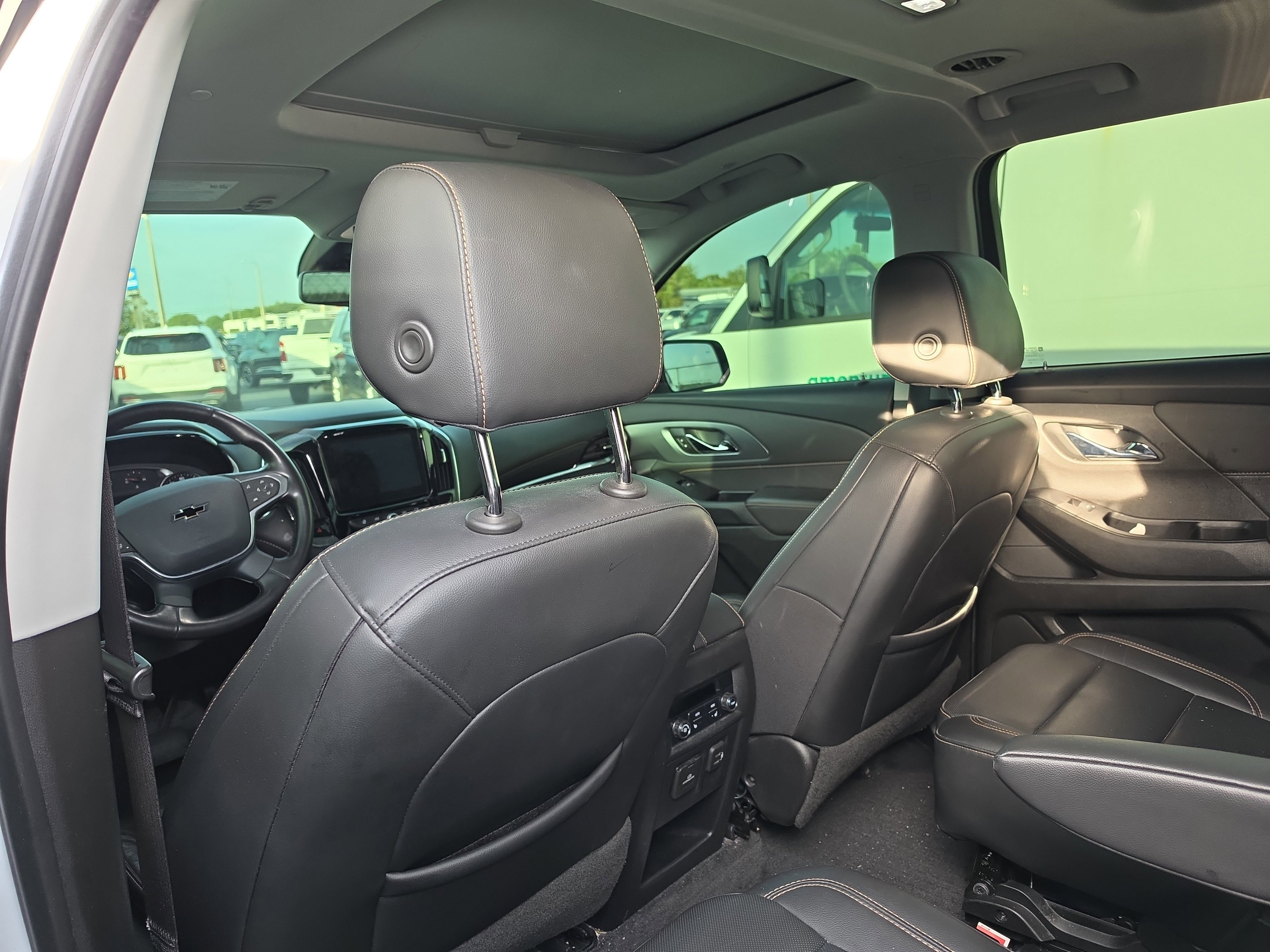 Used 2020 Chevrolet Traverse Premier w/ Redline Edition FWD image 4