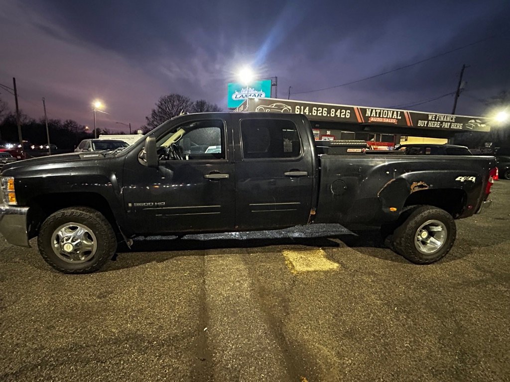 Used 2008 Chevrolet Silverado 3500 LT w/ EZ-Lift Tailgate Package image 6
