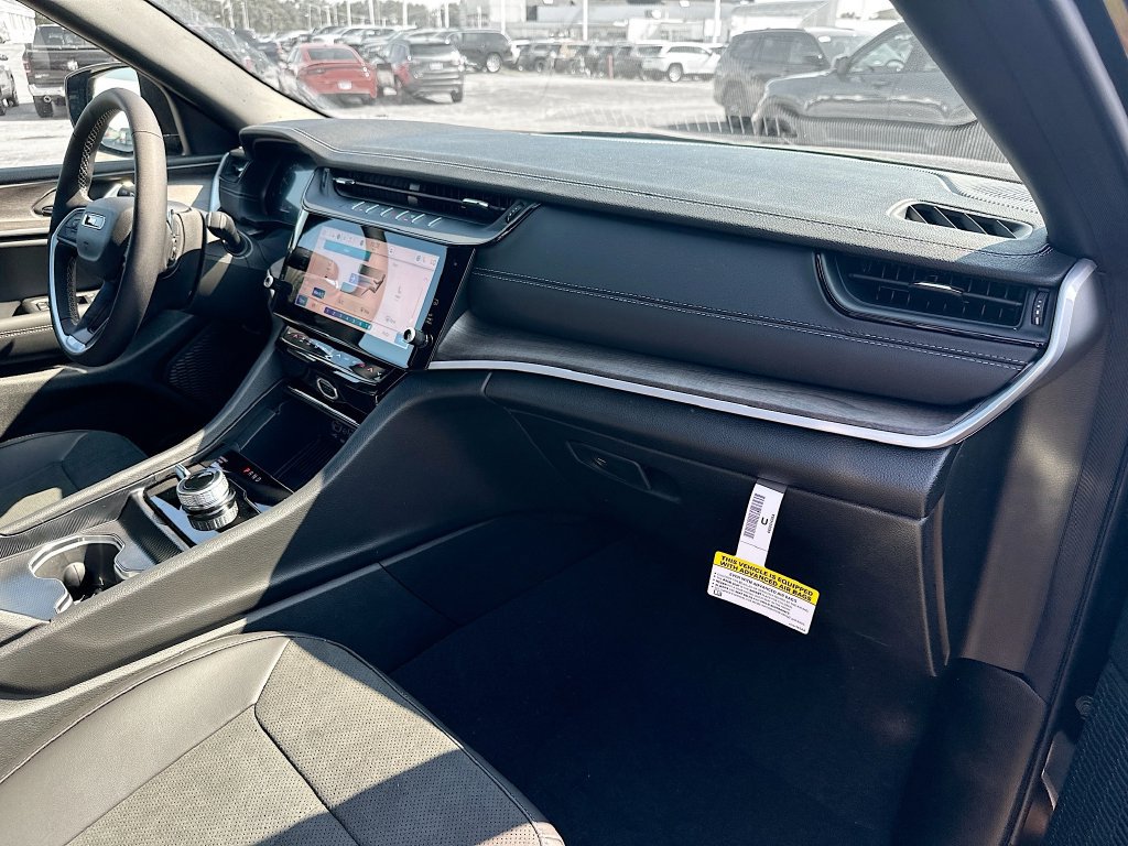 New 2026 Jeep Grand Cherokee L 4WD image 39