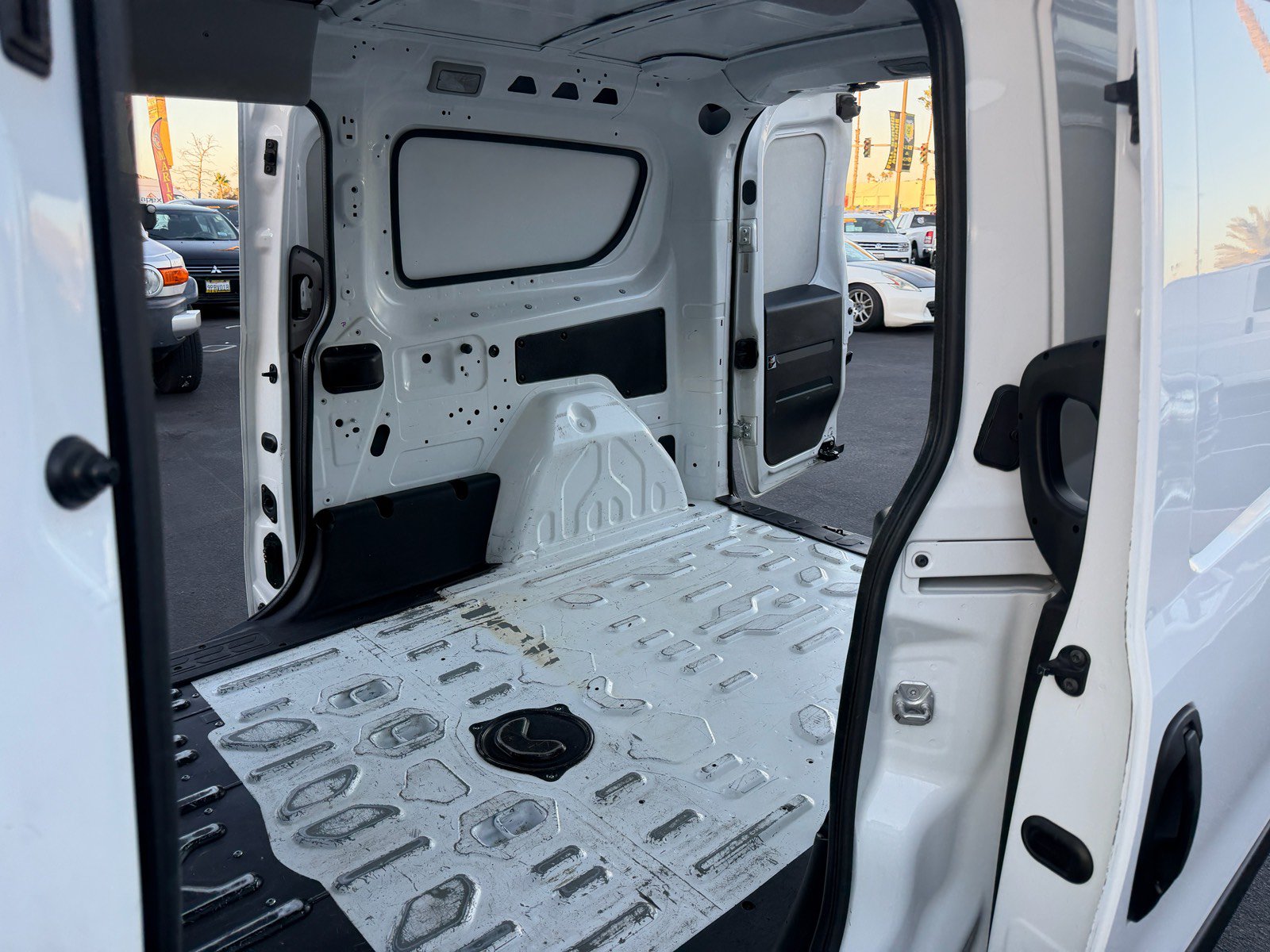 Used 2017 RAM ProMaster City Tradesman w/ Rear Back-up Camera Group FWD image 17