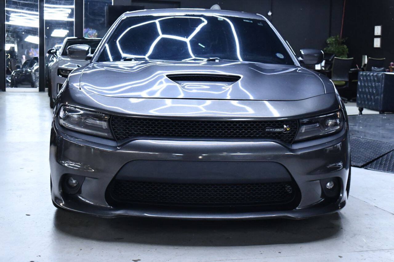 Used 2018 Dodge Charger R/T Scat Pack w/ Dynamics Package RWD image 3
