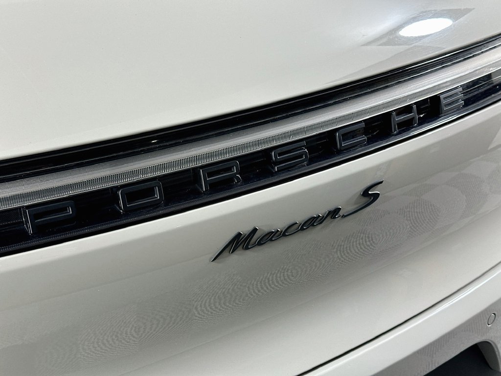 Used 2021 Porsche Macan S AWD/4WD image 34