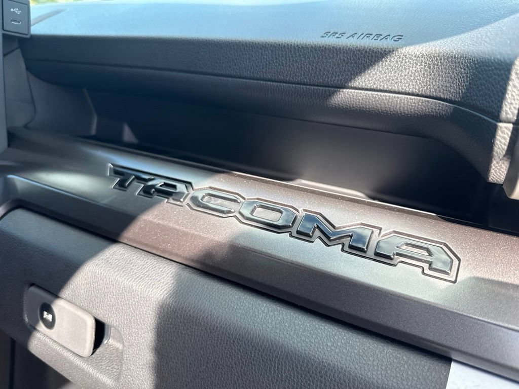 New 2026 Toyota Tacoma TRD Off-Road w/ TRD Off Road Premium Package AWD/4WD image 5