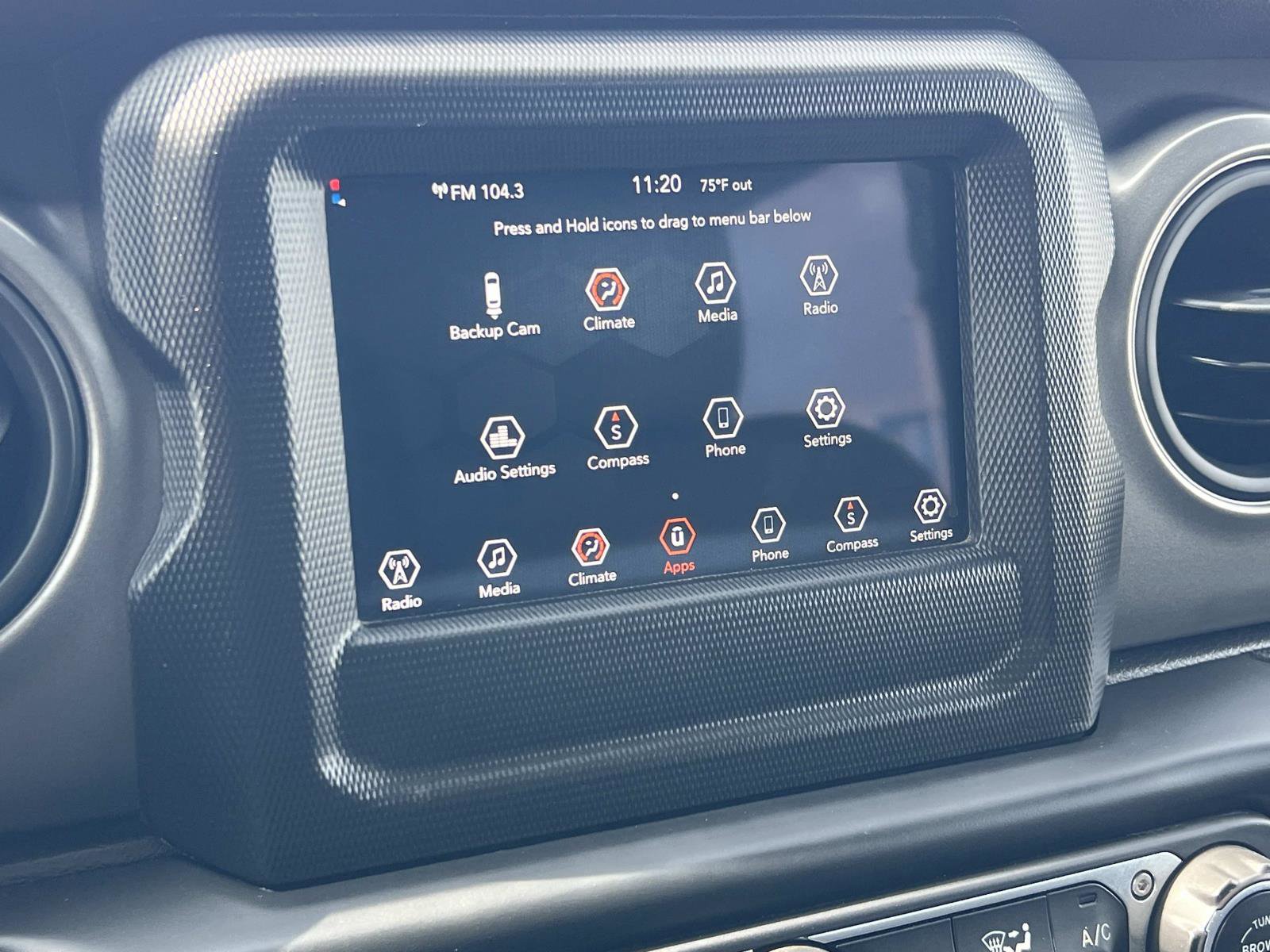 Used 2023 Jeep Wrangler Sport S image 13