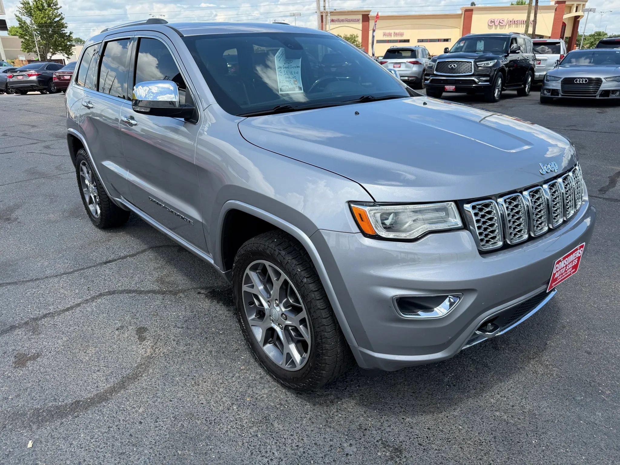 Used 2020 Jeep Grand Cherokee Overland AWD/4WD image 15