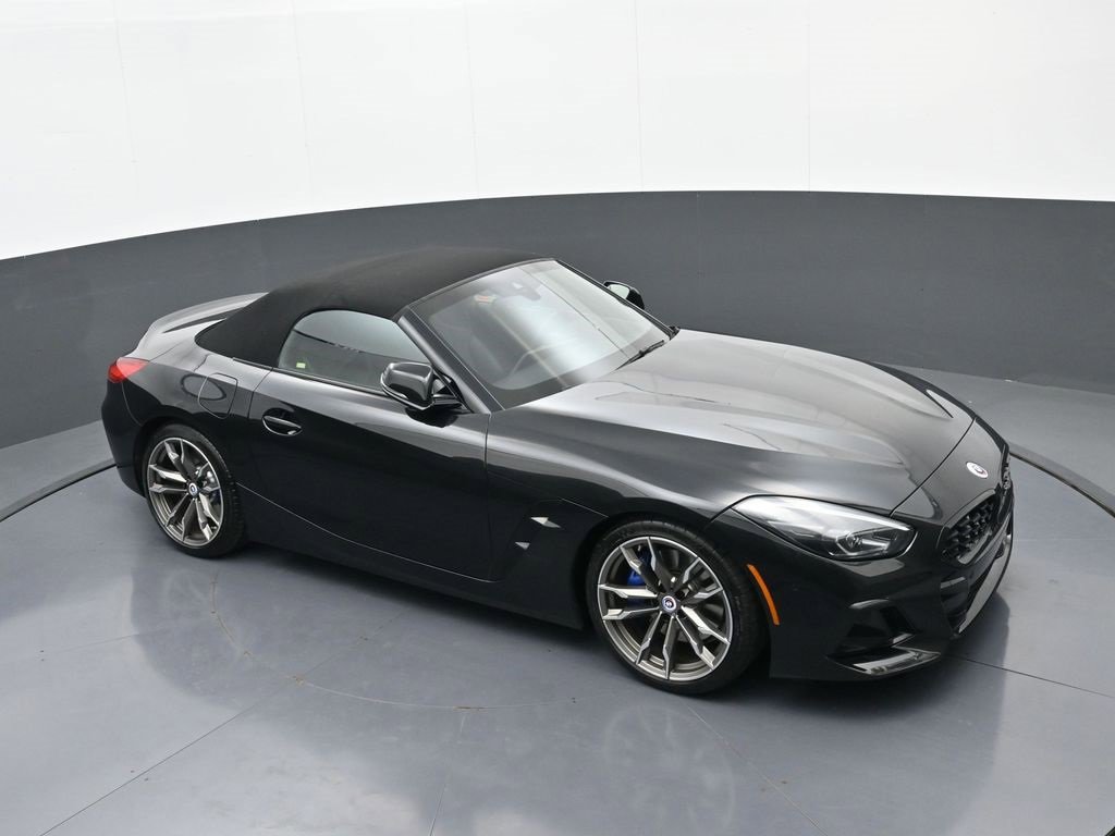 Used 2023 BMW Z4 M40i w/ Premium Package image 27