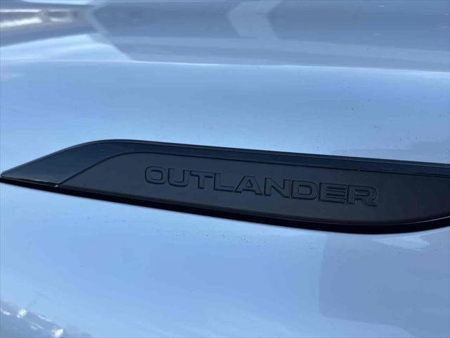 New 2026 Mitsubishi Outlander AWD image 13