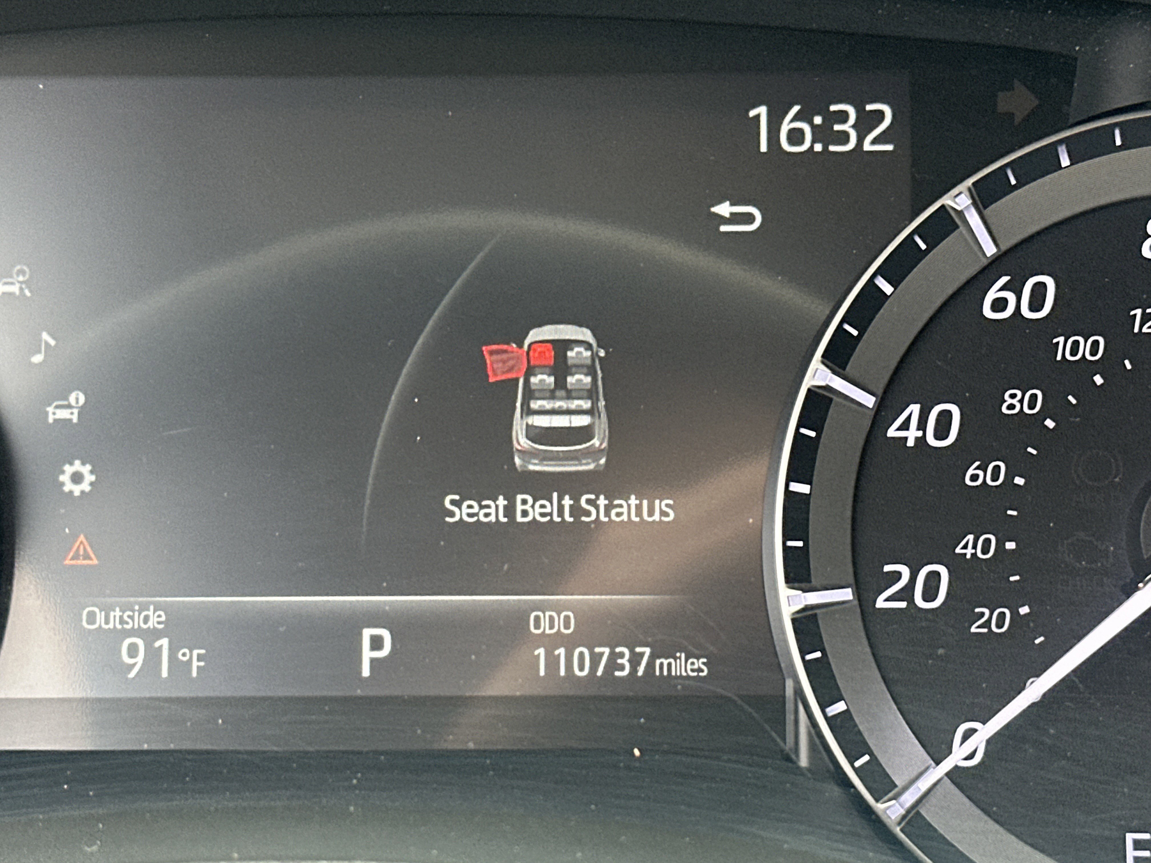 Used 2020 Toyota Highlander XLE AWD/4WD image 22