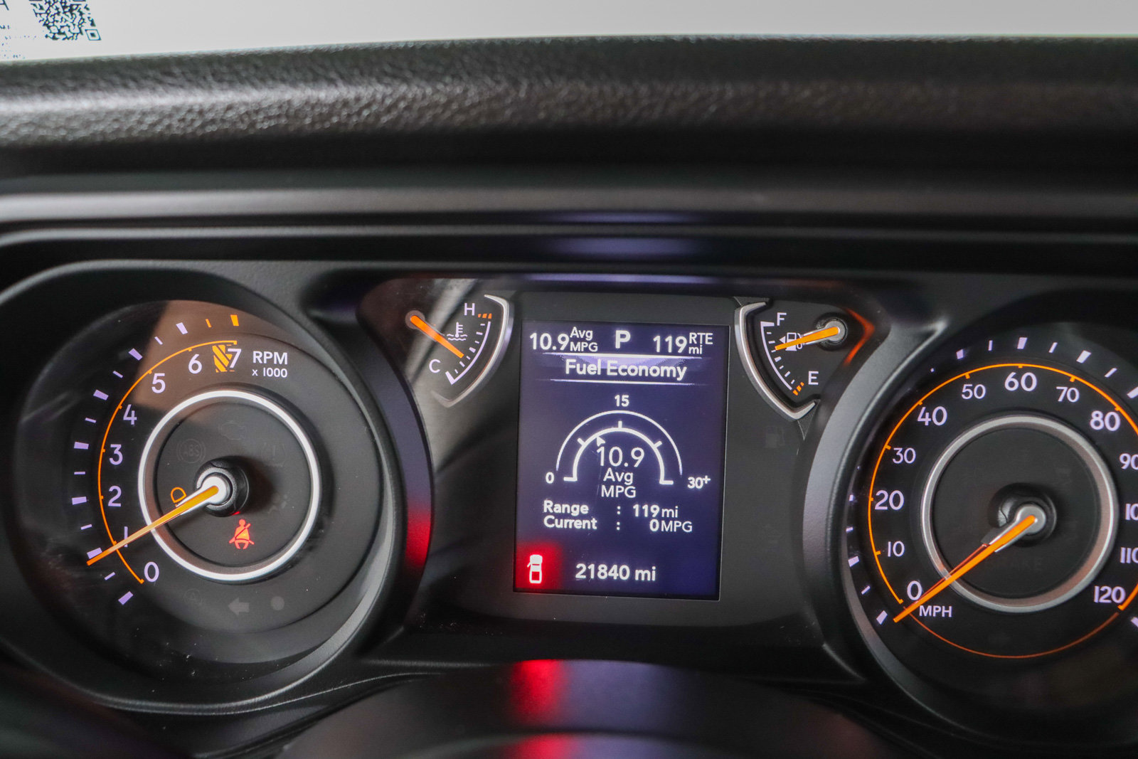 Used 2025 Jeep Gladiator Sport image 15