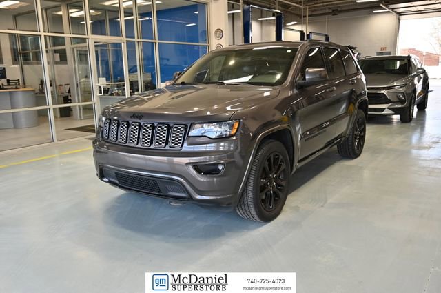 Used 2021 Jeep Grand Cherokee Laredo X image 1