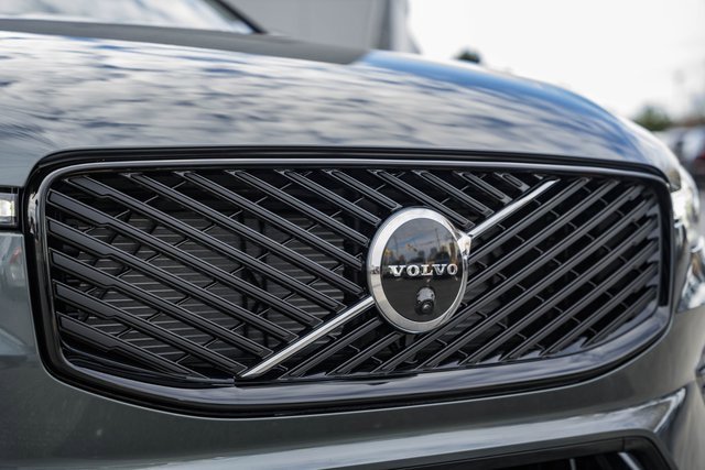 New 2026 Volvo XC60 B5 Plus w/ Protection Package Premier image 11