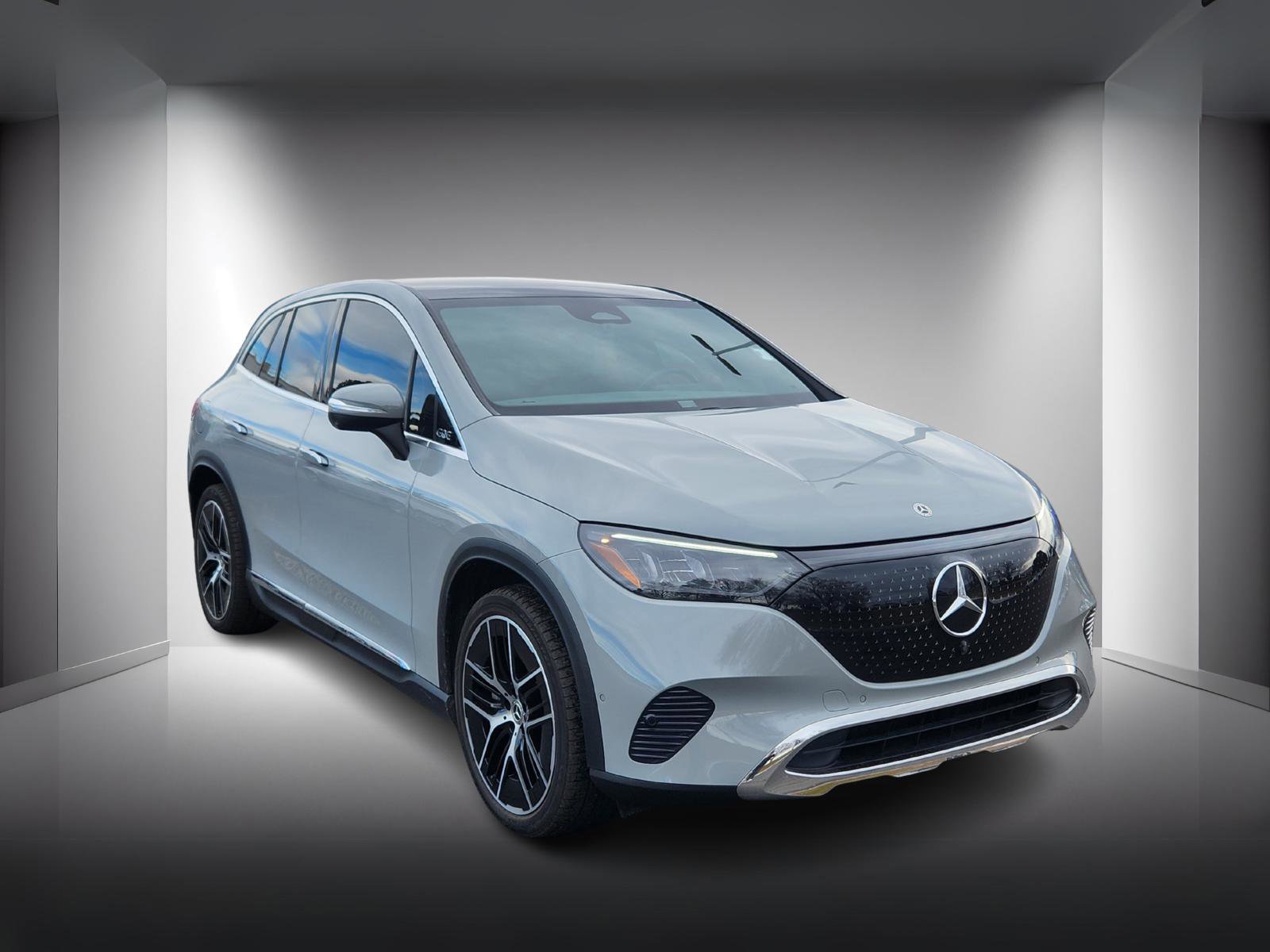 Used 2023 Mercedes-Benz EQE 350+ 4MATIC SUV image 5