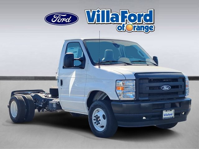 New 2026 Ford E-350 and Econoline 350 Super Duty w/ Ambulance Prep Package RWD image 1