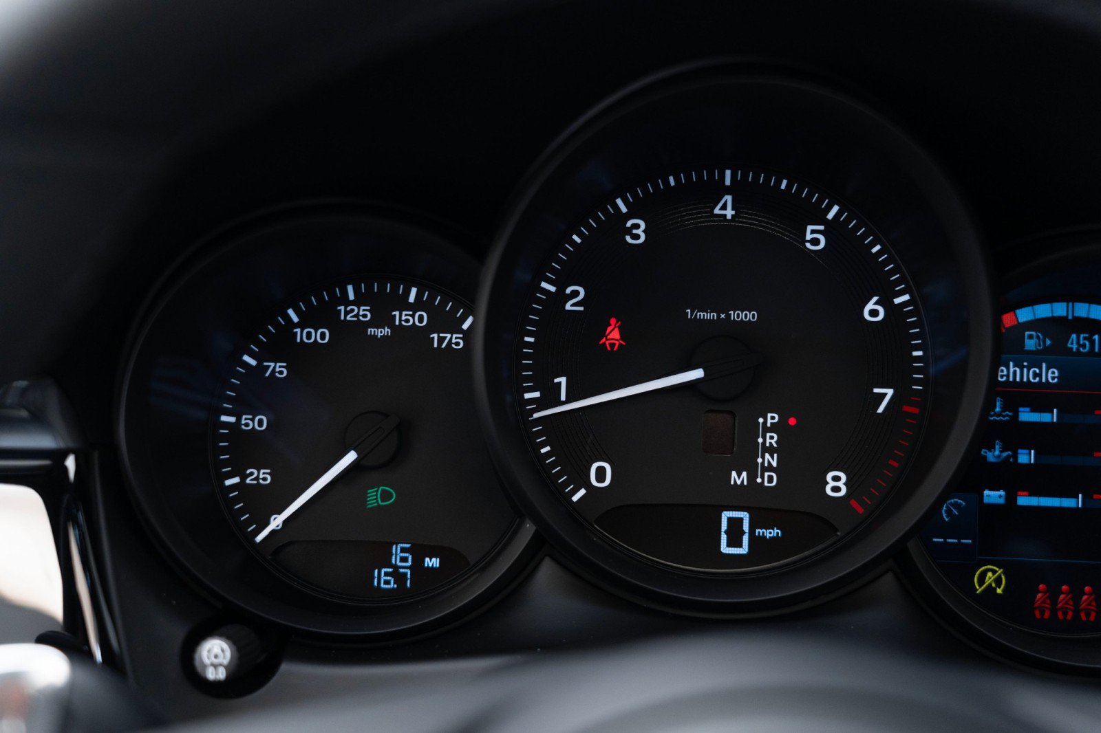 New 2025 Porsche Macan image 23