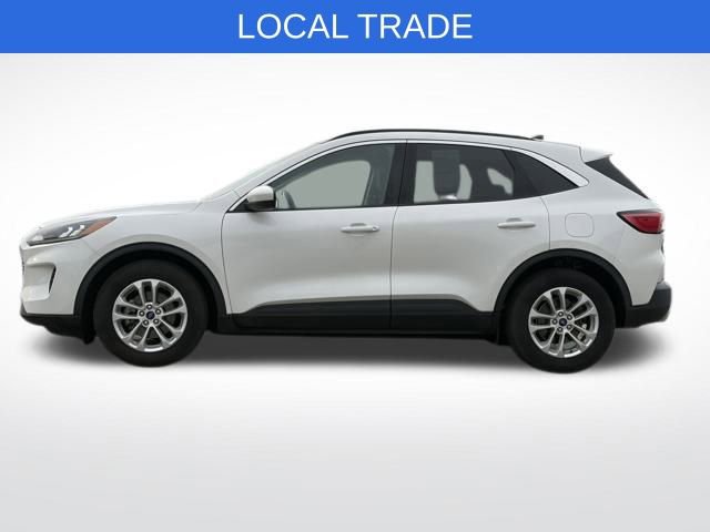 Used 2020 Ford Escape SE image 2