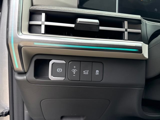 Used 2025 Hyundai Santa Fe Calligraphy FWD image 17