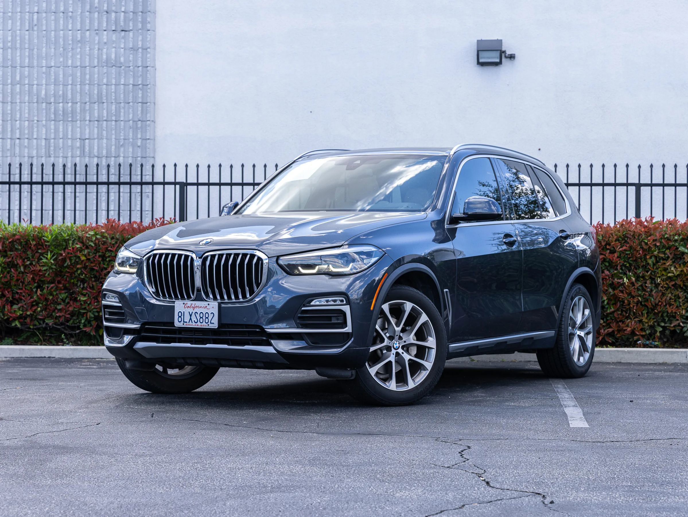 Used 2019 BMW X5 xDrive40i w/ Premium Package 2 image 3