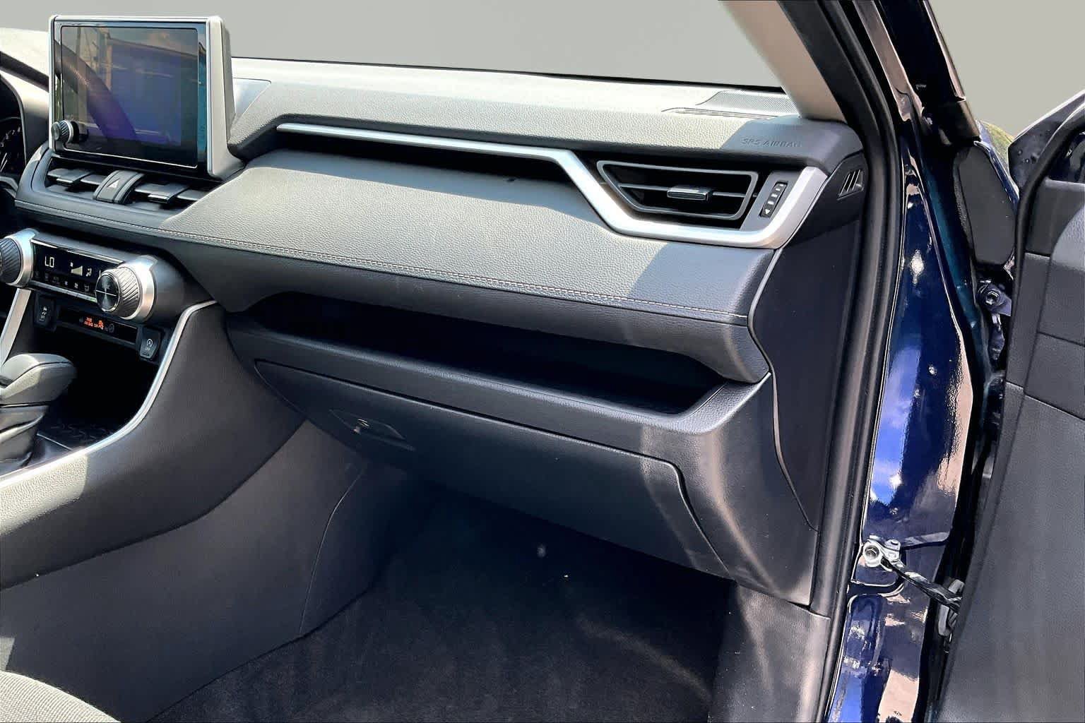Certified 2025 Toyota RAV4 XLE AWD/4WD image 19