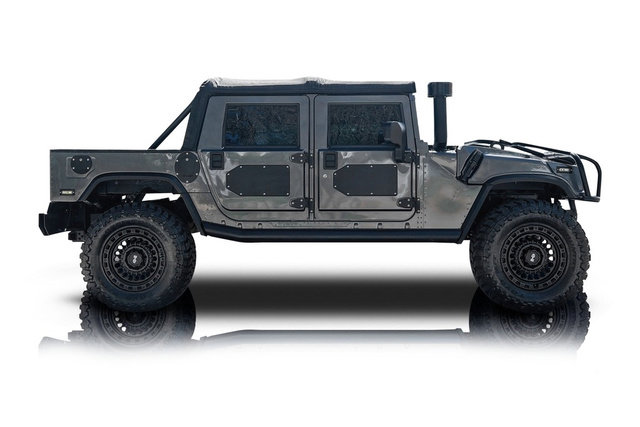 Used 2003 HUMMER H1 4-Door Open Top image 2