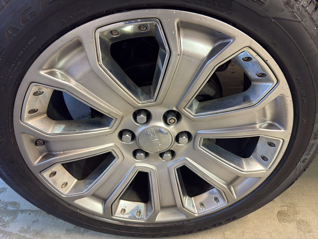 Used 2018 GMC Yukon Denali AWD/4WD image 33