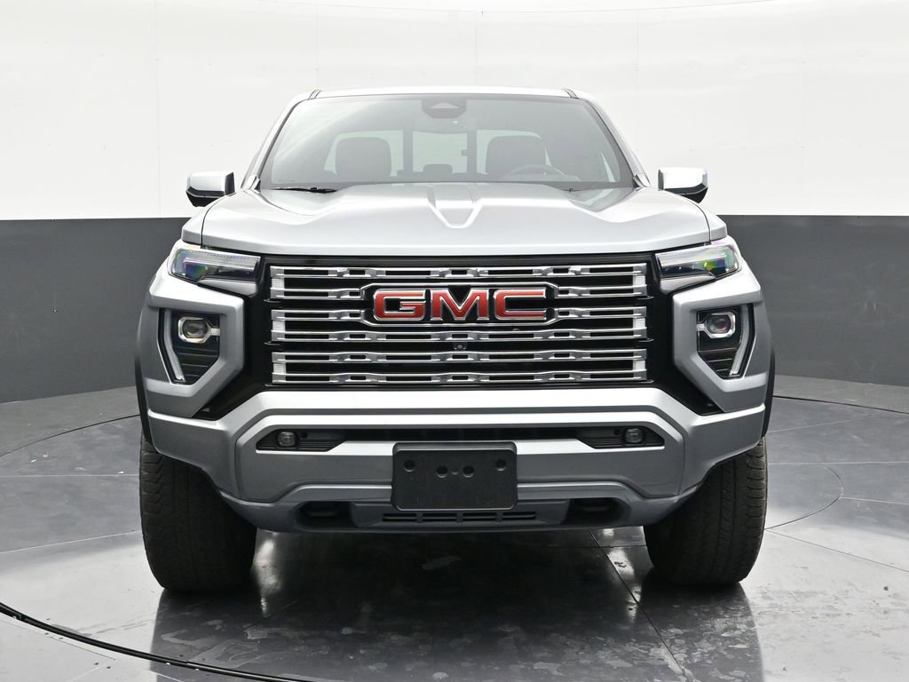 Used 2023 GMC Canyon Denali image 8