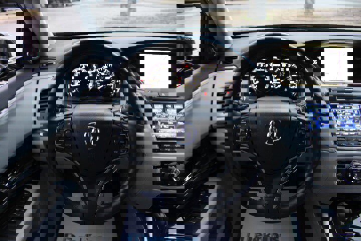 Used 2016 Acura RLX w/ Technology Package image 12