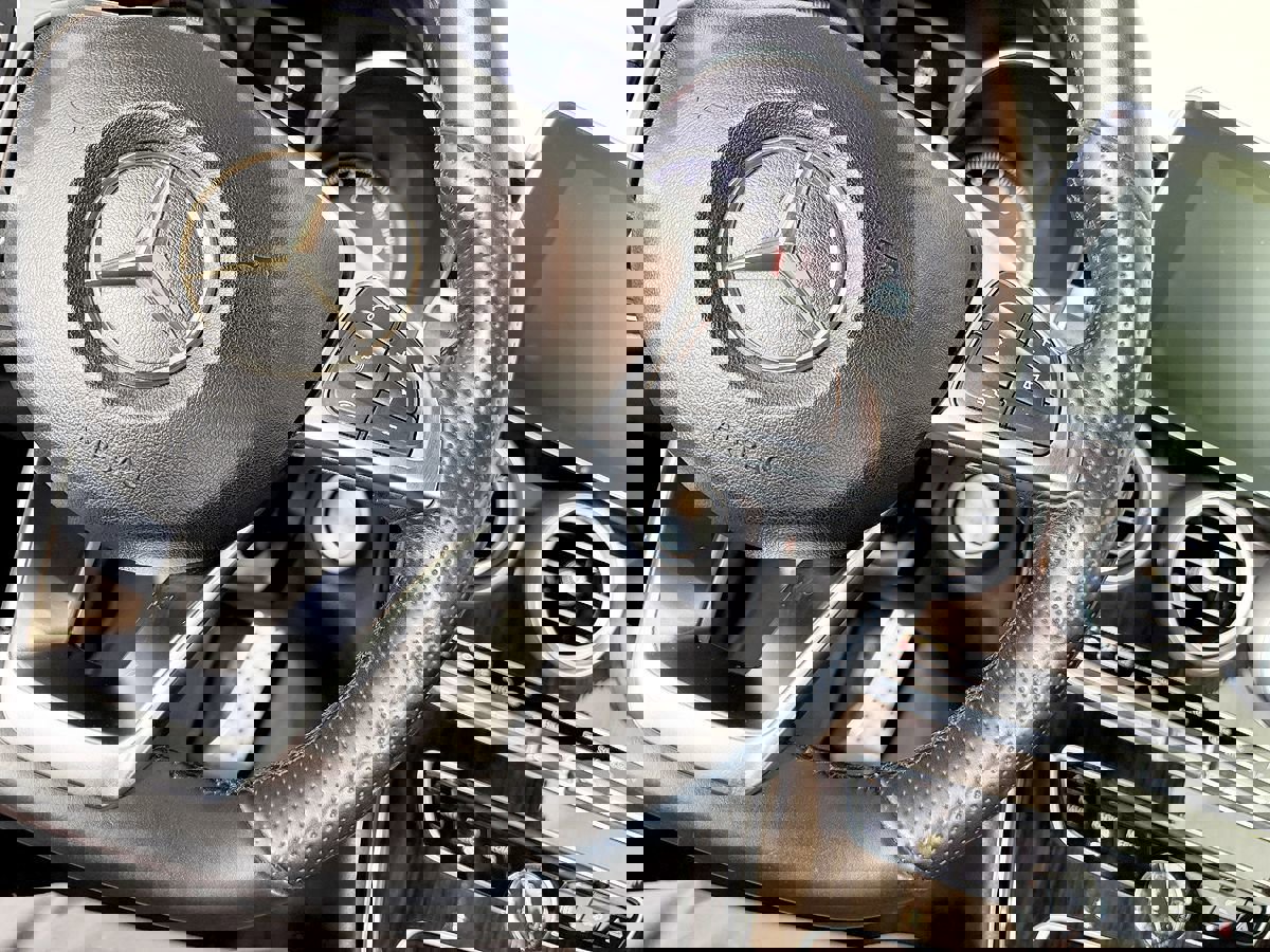 Used 2015 Mercedes-Benz C 400 4MATIC image 59