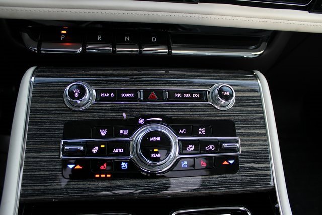 Used 2022 Lincoln Aviator Black Label w/ Dynamic Handling Package image 26