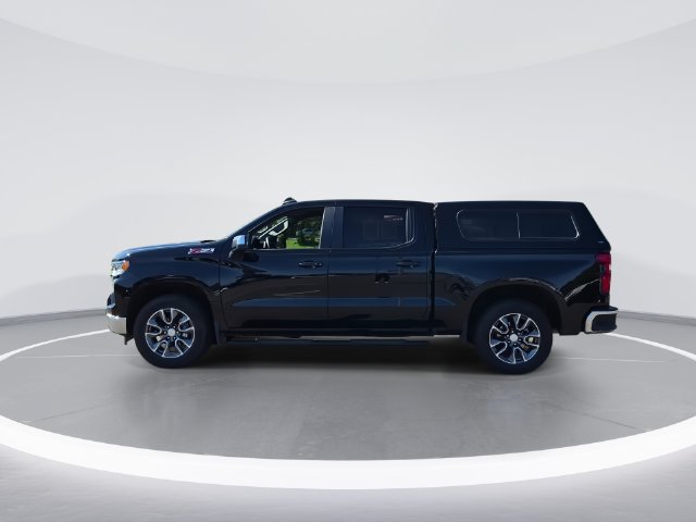 Used 2025 Chevrolet Silverado 1500 LT AWD/4WD image 5